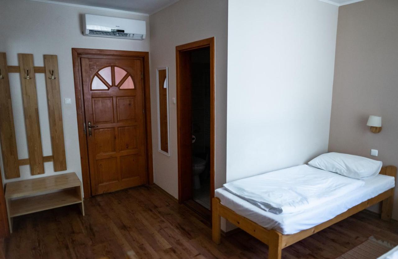 Anna Panzio Hotel Dunavarsány Eksteriør billede