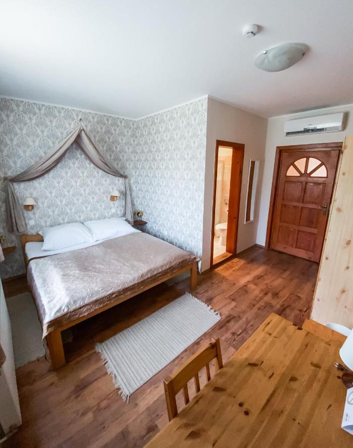 Anna Panzio Hotel Dunavarsány Eksteriør billede