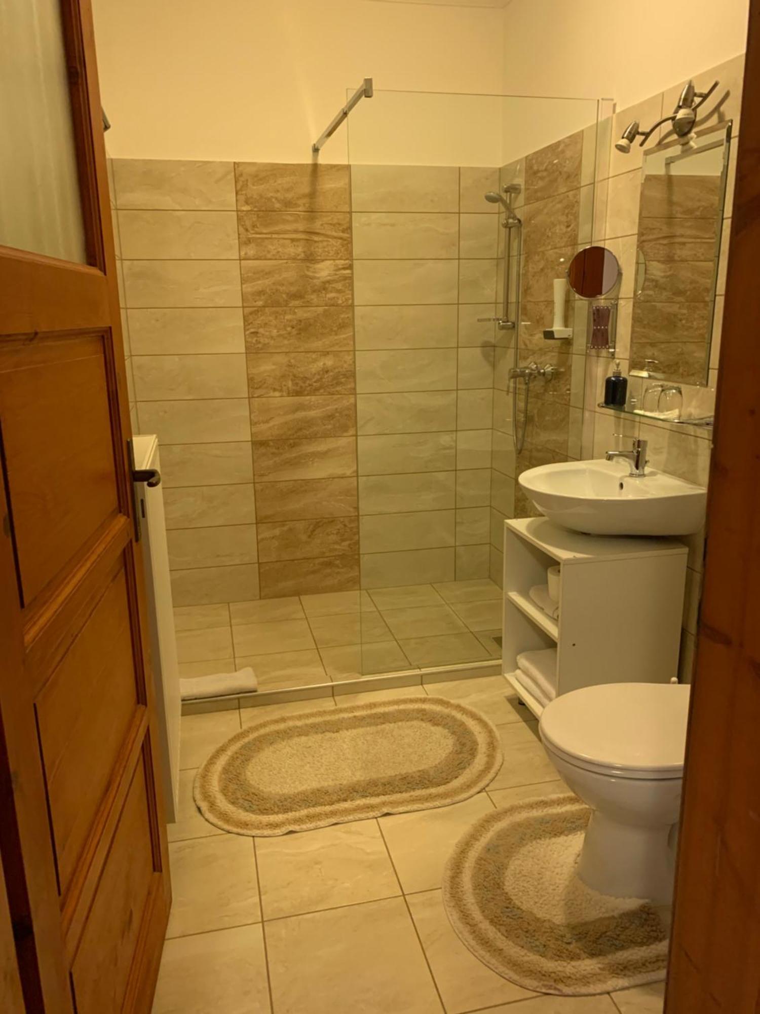 Anna Panzio Hotel Dunavarsány Eksteriør billede